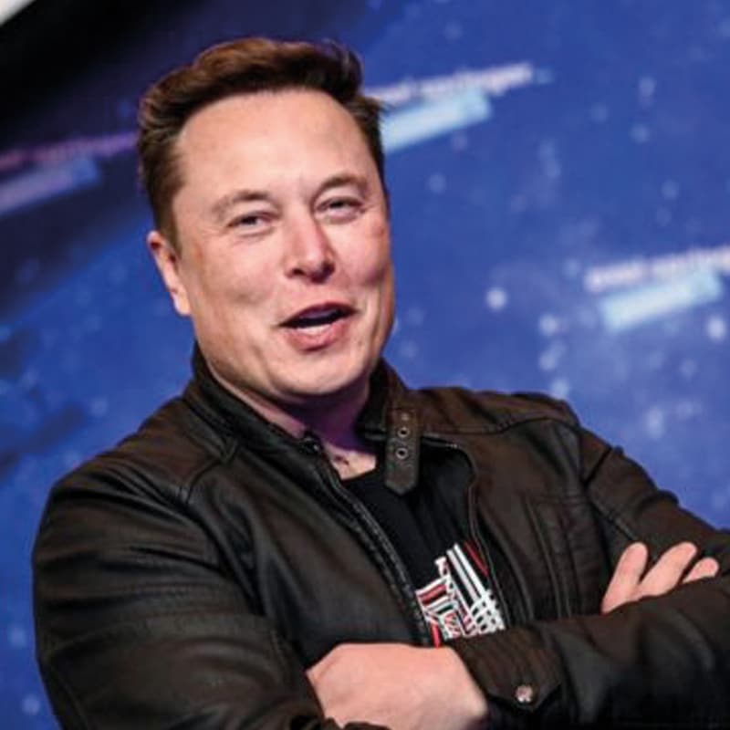 Elon Musk, Director General de Tesla